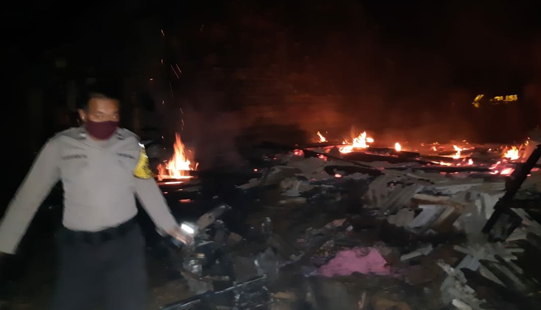 Rumah di Banjit Terbakar, Kerugian Ditaksir Puluhan Juta