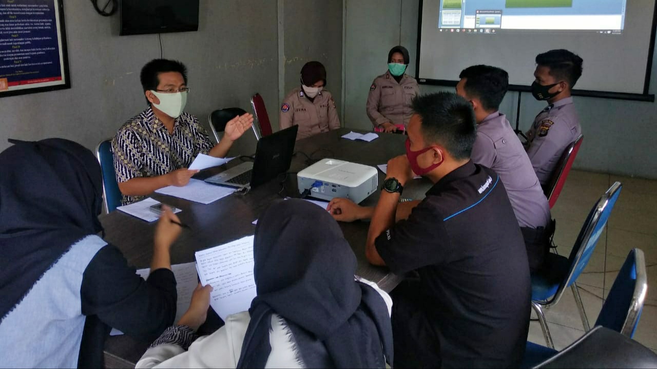 Penmas Polda Lampung Privat Jurnalistik Dengan Radar Lampung