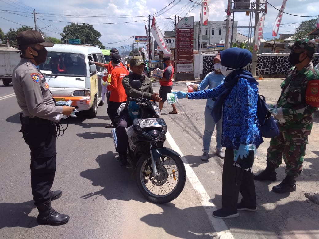 Hadapi Pandemi Covid-19,Kelurahan Sukabumi Indah Gotong-Royong Bantu Warga