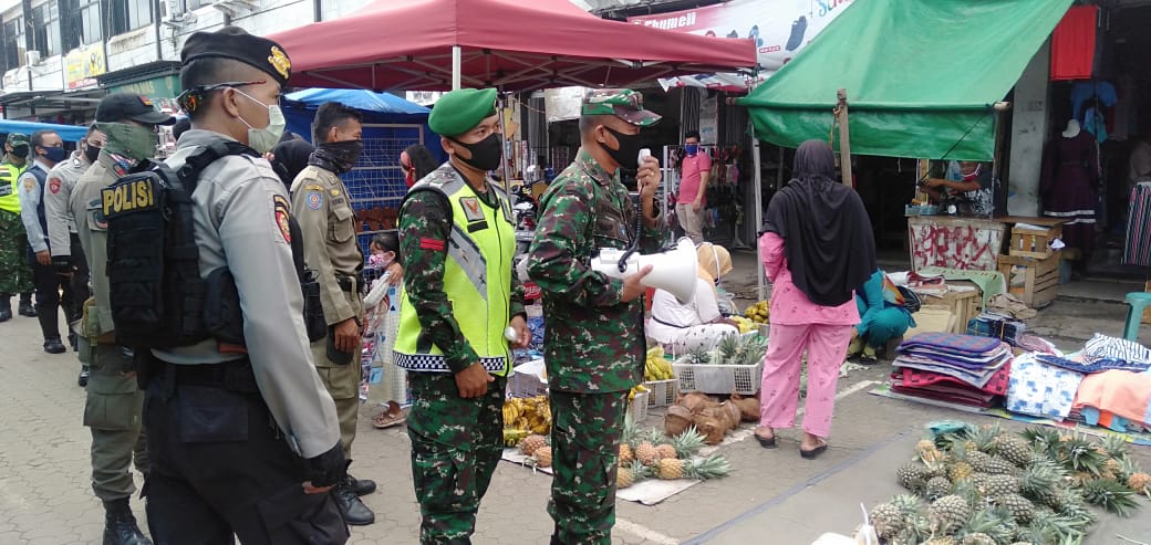 Tim Gugus Tugas Percepatan Penanganan Covid-19 Bekerja Keras Pantau Warga