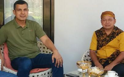 Incar Demokrat? Begini Penjelasan Dawam soal Foto Bersama Yandri