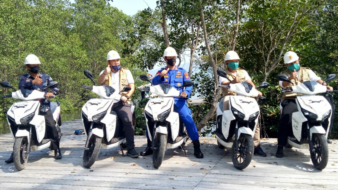 PLN Bantu Motor Listrik untuk Pulau Pahawang