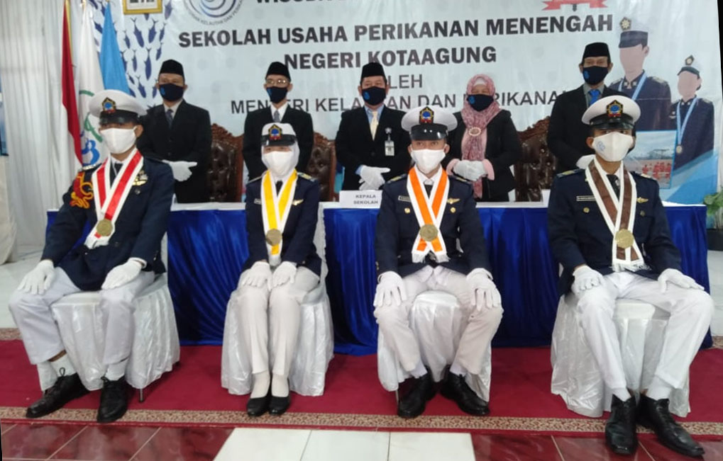 SUPMN Kotaagung Wisuda 128 Siswa, Alumni Bekerja di Berbagai Bidang