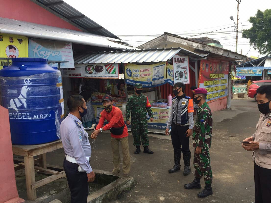 Satgas Terpadu Penanganan Covid19 Kota Bandarlampung Laksanakan Penegakan Protokol Kesehatan di Pasar Tradisio