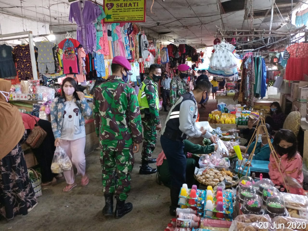 Kodim 0410/KBL Bersama Gugus Tugas Penanganan Covid19 Kota Bandarlampung Laksanakan Penegakan Disiplin Kesehat