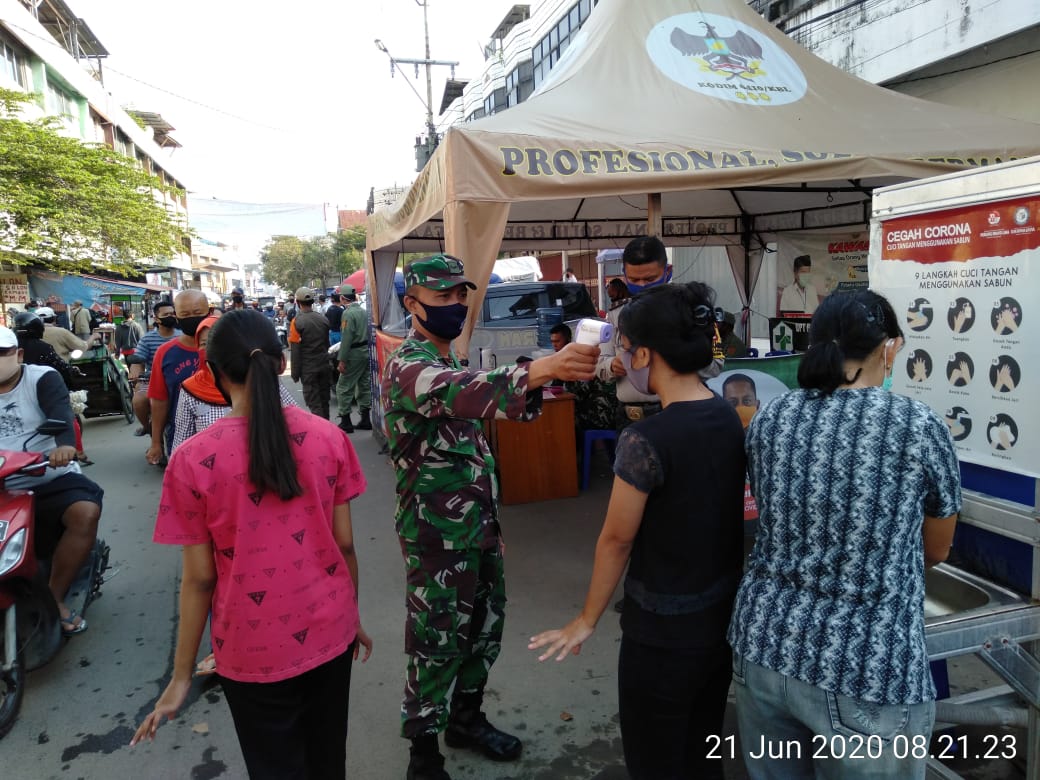 Personel Kodim 0410/KBL dan Tim Gugus Tugas Sambangi Pasar Cimeng dan Chandra Supermarket