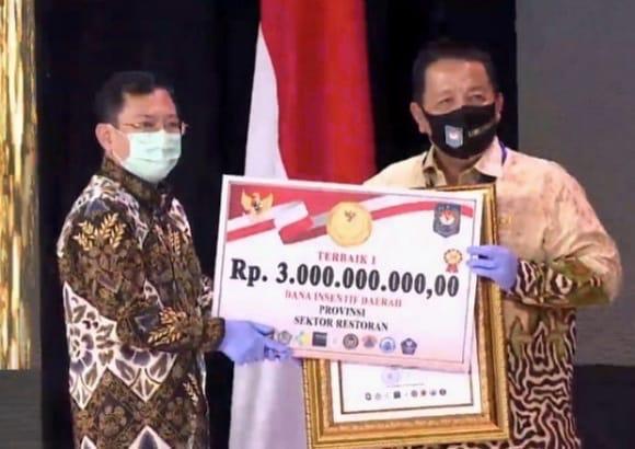 Gubernur Arinal Terima Tiga Penghargaan Provinsi Lampung Dalam Lomba Inovasi Daerah Tatanan Normal Baru