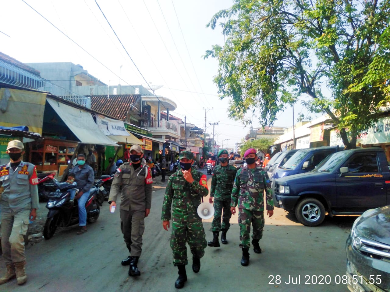 Satgas Terpadu Covid19 Laksanakan Penegakan Disiplin Kesehatan di Pasar Gudang Lelang