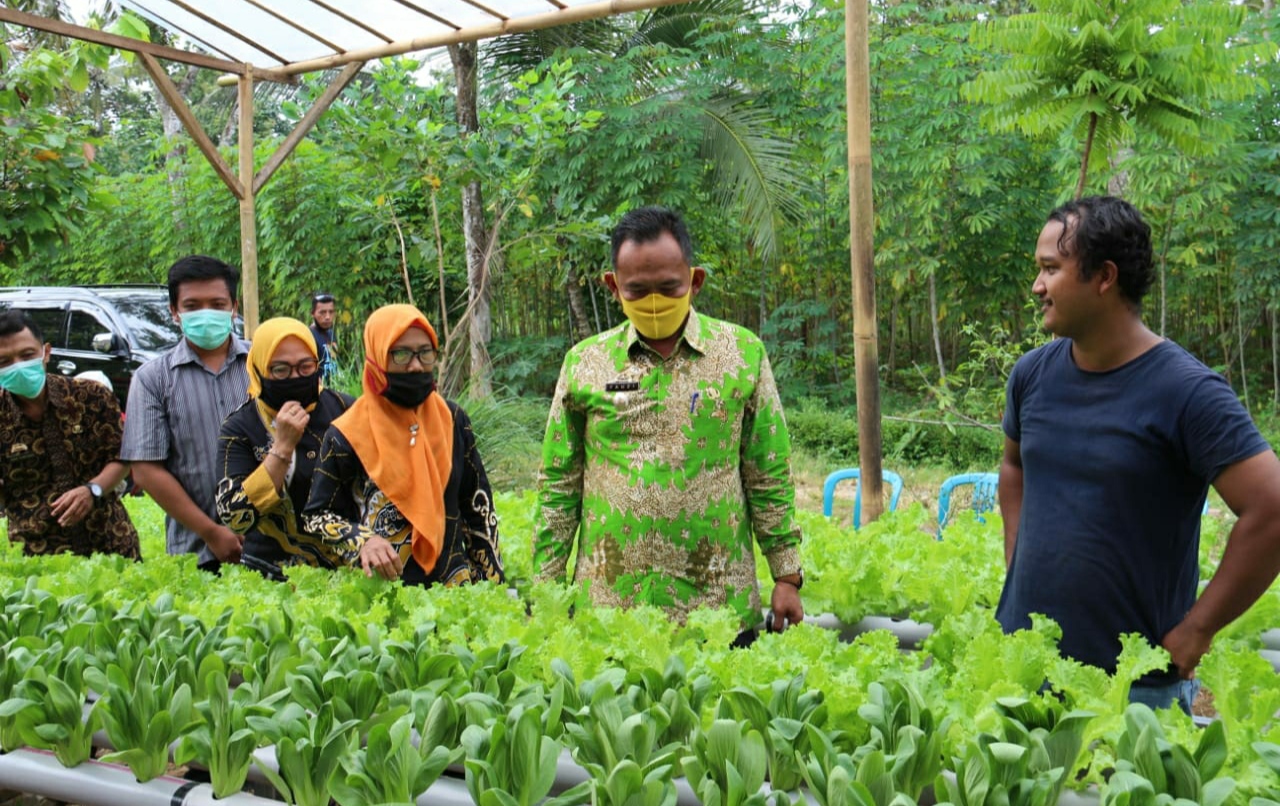 Harapkan Pemkab Bina KWT di Pringsewu