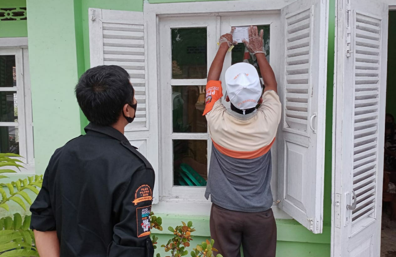 Siraman Meriahkan Prosesi Kenaikan Pangkat Personil Polres Lamtim