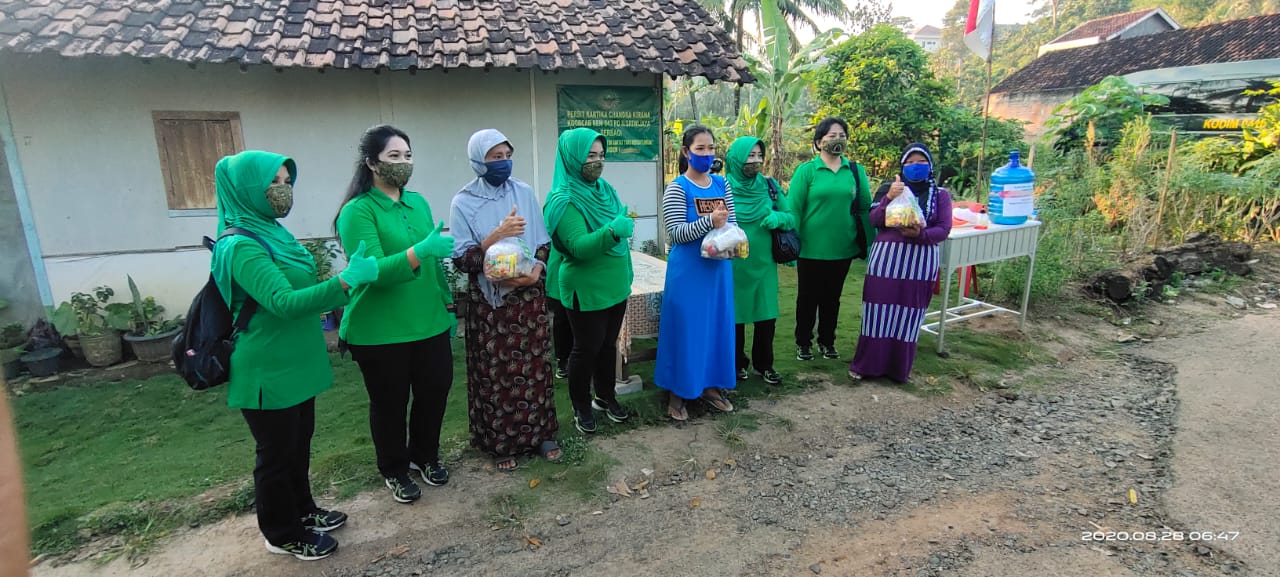 Persit Kartika Chandra Kirana Adakan Bhakti Sosial