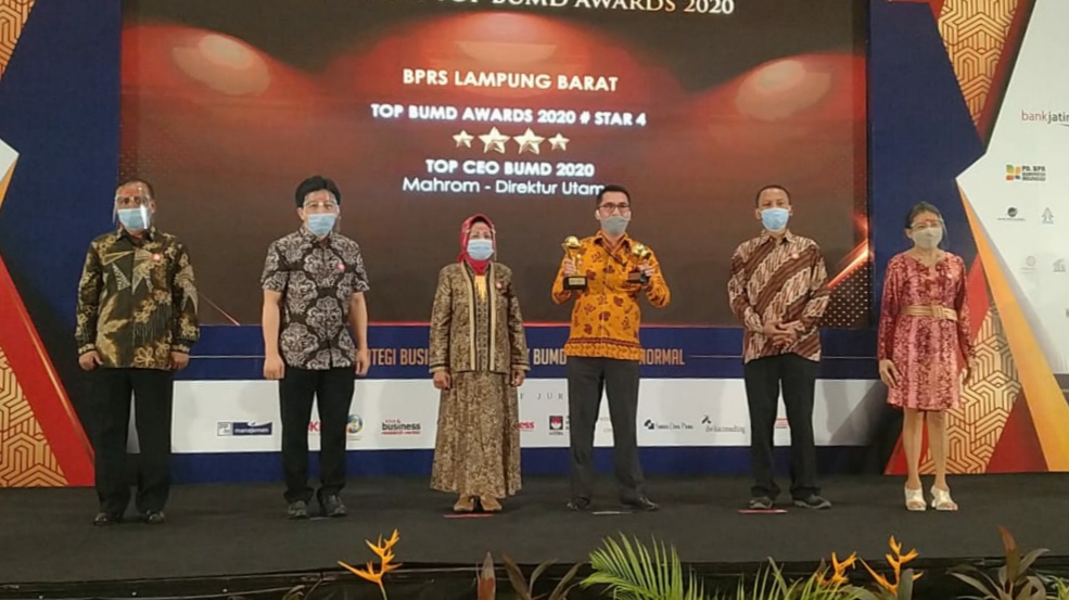 BPRS Lambar Raih Top BUMD Awards Bintang Empat