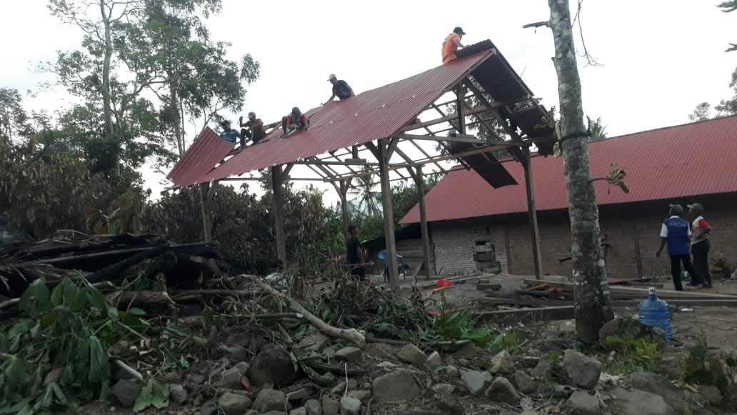 Patut Ditiru, Warga Ringinsari Gotong Royong Bangun Rumah Korban Kebakaran