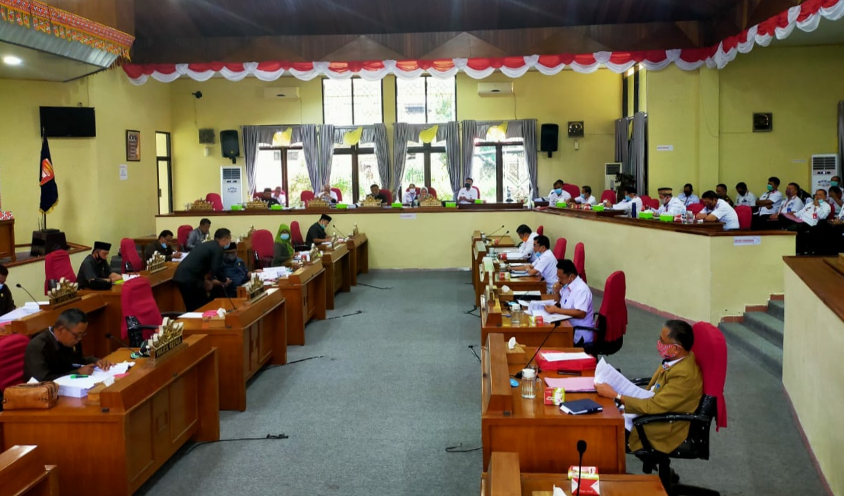 Geram, Wakil Ketua DPRD Lambar Ingatkan Sekretariat Dewan