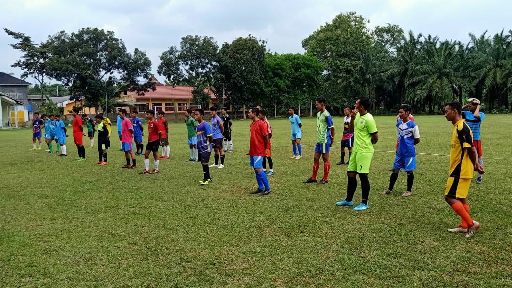 Berbakat Olah Kulit Bundar? PSBL Cari Pemain Nih ...