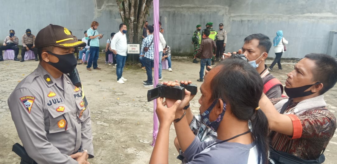 100 Personel Gabungan Amankan Pendaftaran Calon Kada Lamteng