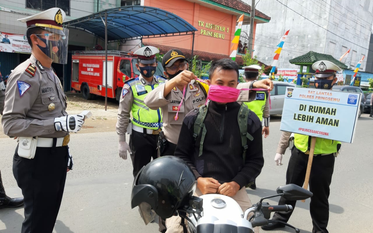 Jangan Tunggu Dapat Hukuman, Baru Pakai Masker!