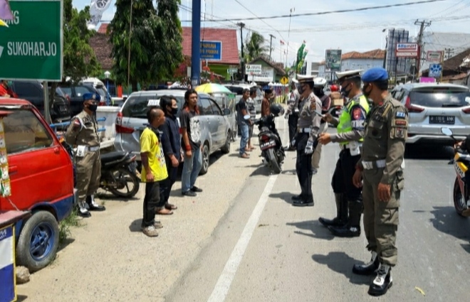 Tidak Pakai Masker, Silahkan Pilih \