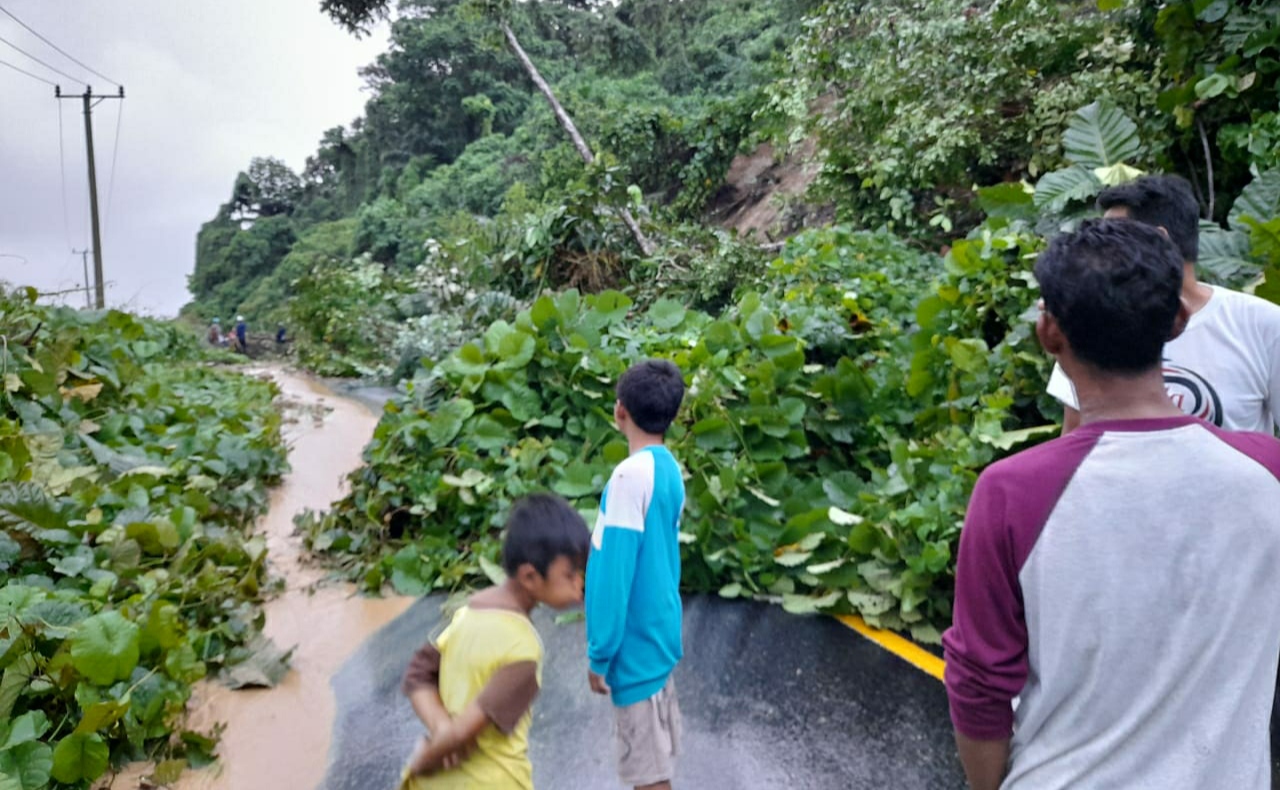 Sempat Putus, Jalinbar Pesisir Utara Bisa Dilewati