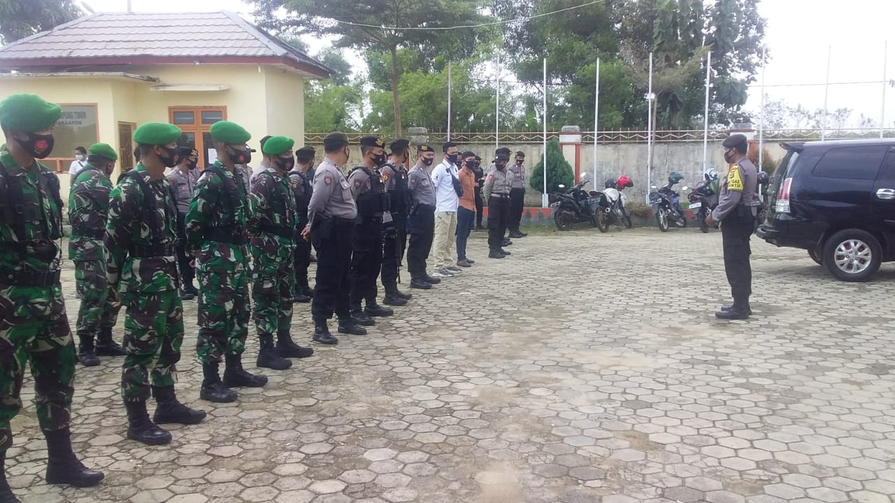 Aparat Gabungan TNI Polri Siaga di Kantor KPU Lamtim