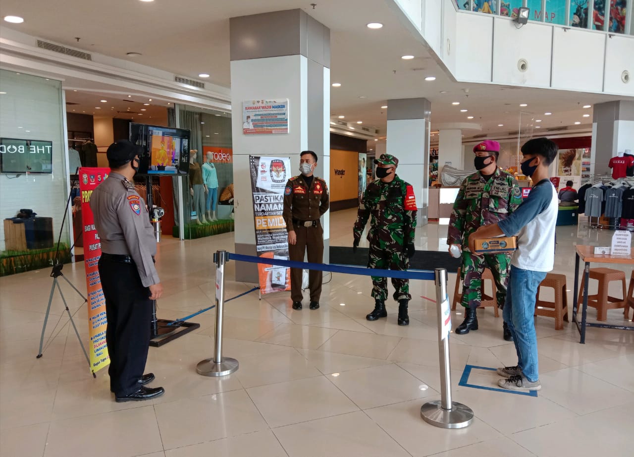 Tingkatkan Kerja Personelnya, Dandim 0410/KBL Berikan Bantuan Komputer