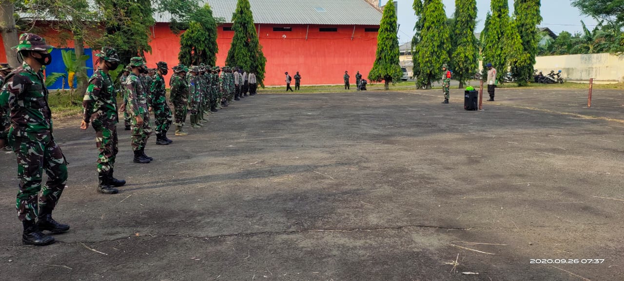 Sebelum Beraktifitas, Personel TMMD ke-109 Lakukan Apel Pagi