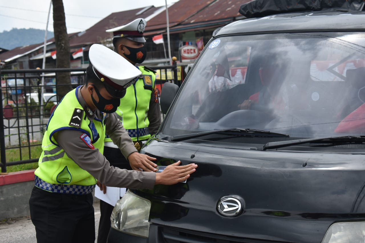 Kampanyekan Pakai Masker, Polres Lambar Sasar 200 Kendaraan