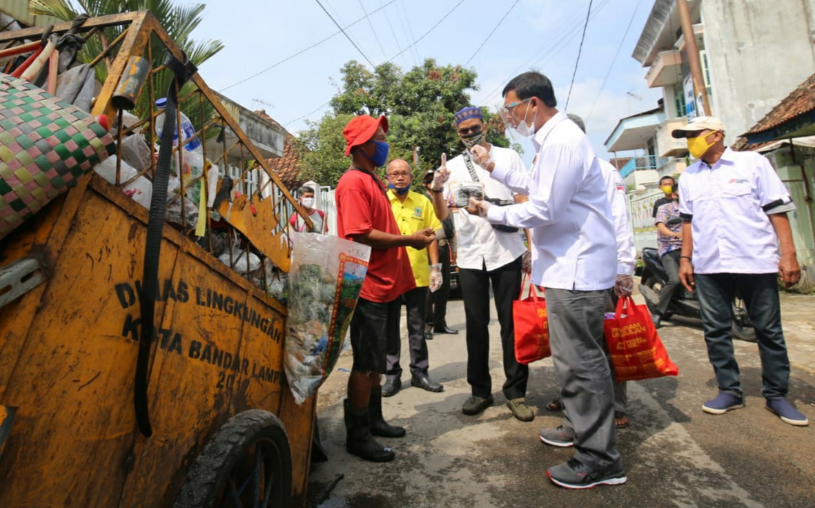 Door to Door, Rycko-Jos Sentuh Semua Kalangan