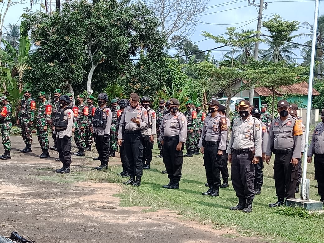 Personil Gabungan Amankan Kampanye Paslonkada Lamtim