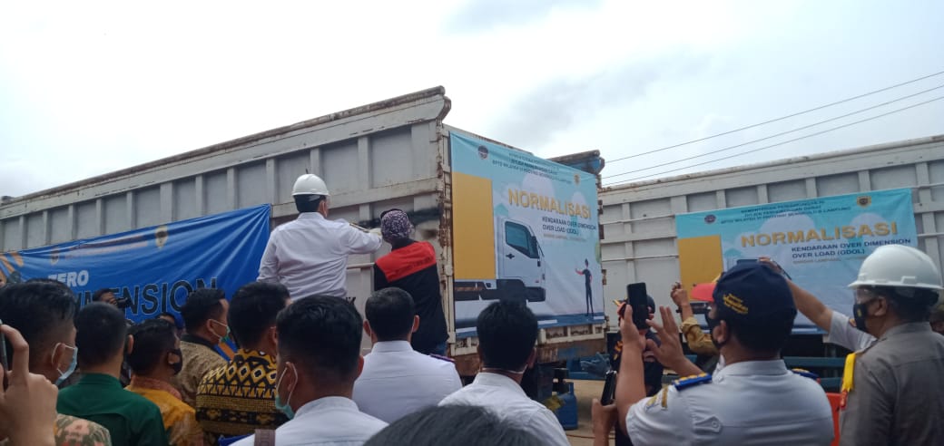 Pusat Target 2023 Bebas Kendaraan Over Tonase, Gubernur Lampung : Harus Ditangani dari Hulu