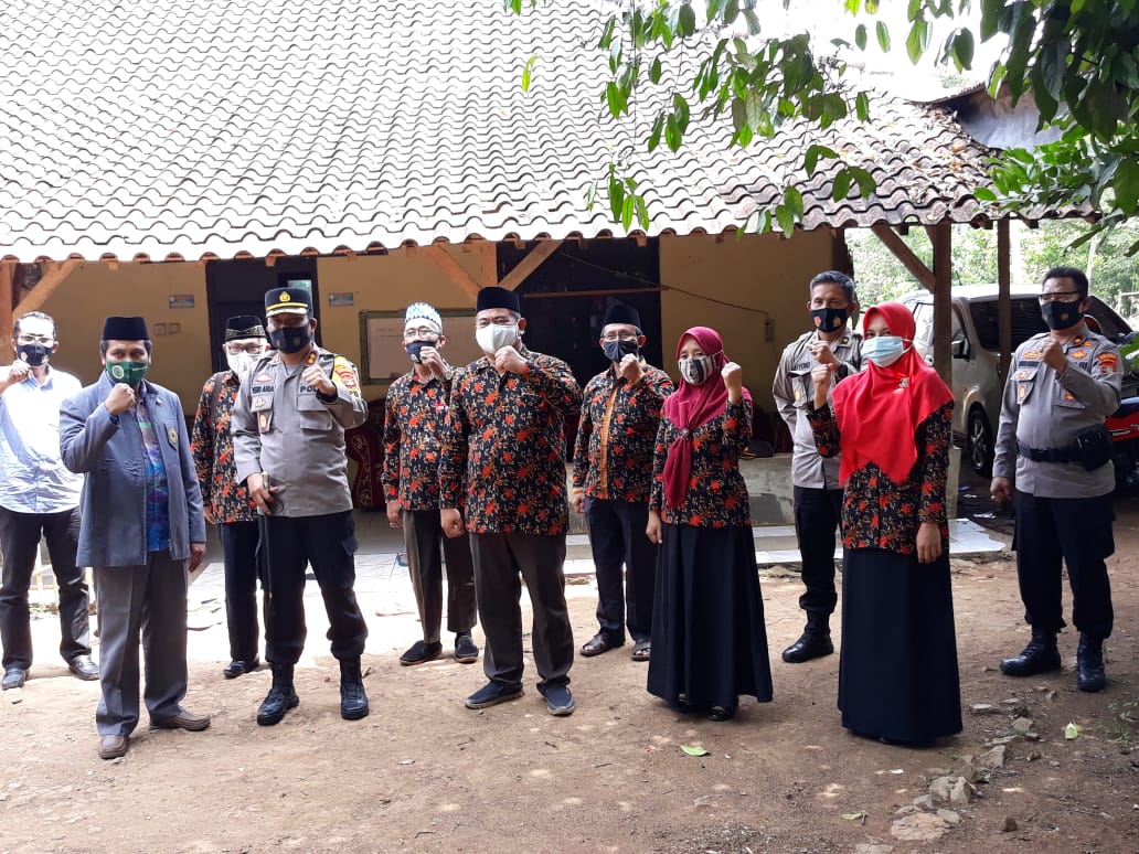 Silaturahmi ke Ketua MUI Pesawaran, Kapolres Ajak Warga Jaga Kamtibmas