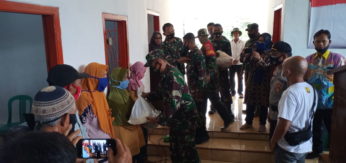 Karya Bhakti di Tubaba, TNI Sasar Tiyuh Gunung Katun Tanjungan