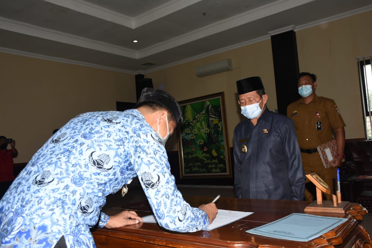 Wabub Fauzi Hasan Lantik Tiga Pejabat Administrator Pemkab Tubaba