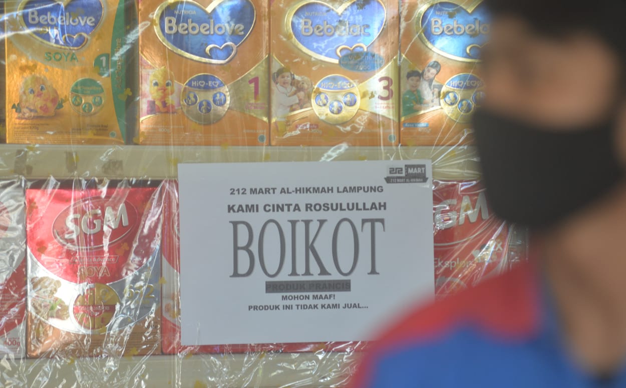 Ramai-ramai Boikot Produk Prancis, Tak Terkecuali 212 Mart Al-Hikmah