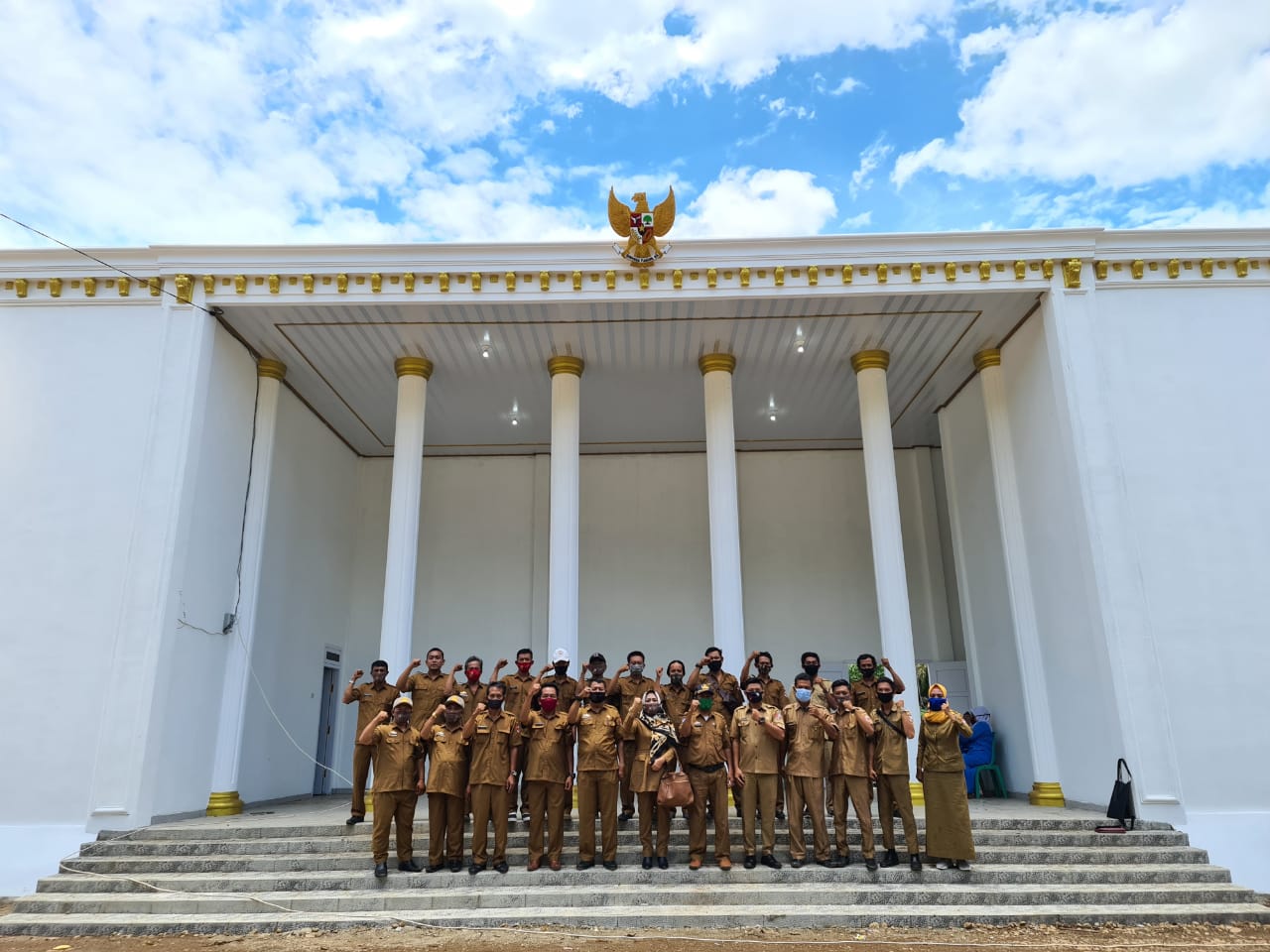 Ssttt...Ada Gedung Istana Merdeka di Lampura