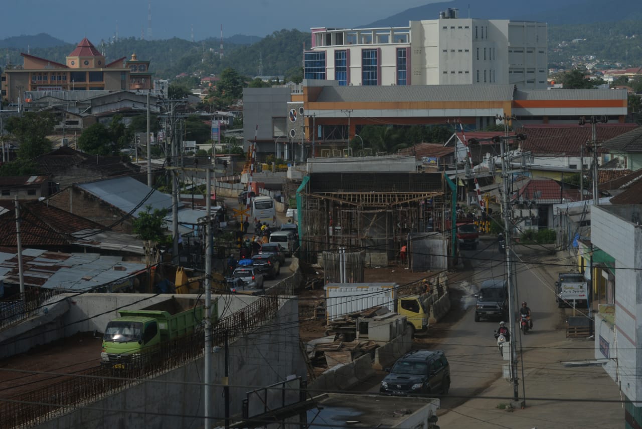 Kontraktor Pastikan Pekerjaan Flyover Sultan Agung Tak Selesai di Akhir Tahun 2020