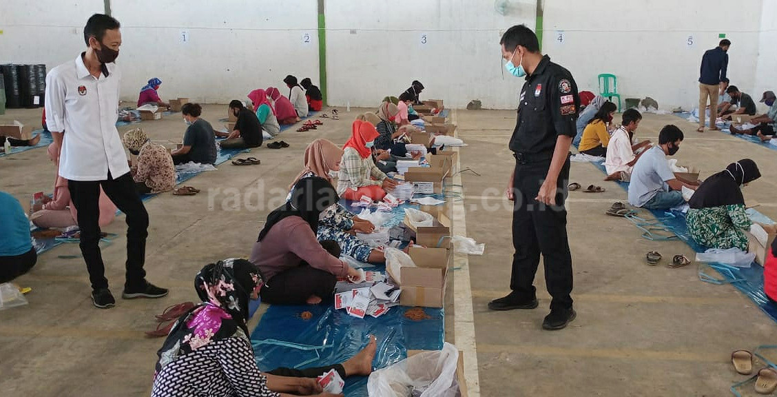 KPU Pesawaran Masih Rekap Surat Suara Rusak 