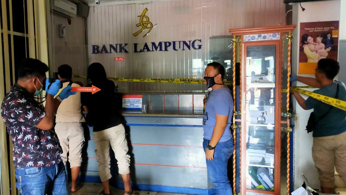 Puslabfor Selidiki Kebakaran di Kantor Bank Lampung Cabang Kotaagung