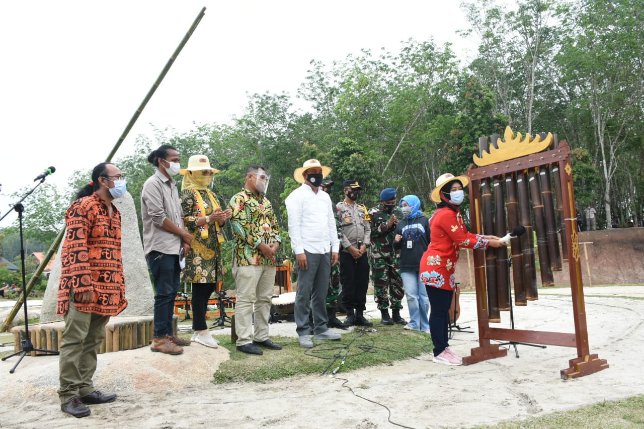 Buka Festival Bambu, Wagub Lampung Puji Kreatifitas Pemkab Tubaba