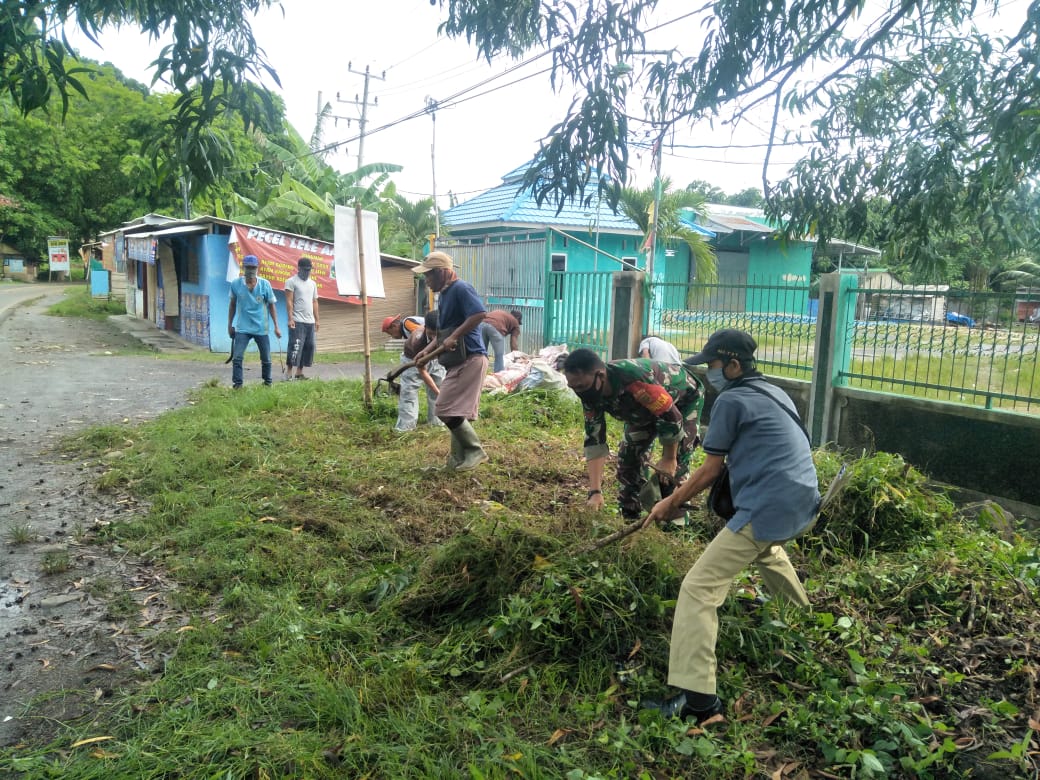 Cegah DBD, Kodim 0410/KBL dan Warga Bersih-bersih