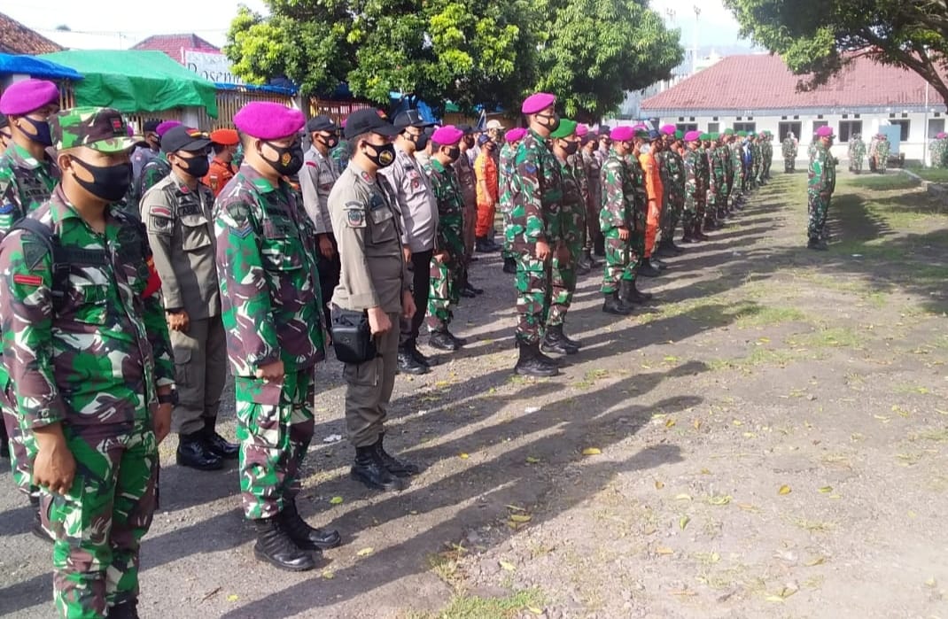 Jajaran Babinsa Kodim 0410/KBL Apel Bersama dengan Gugus Tugas