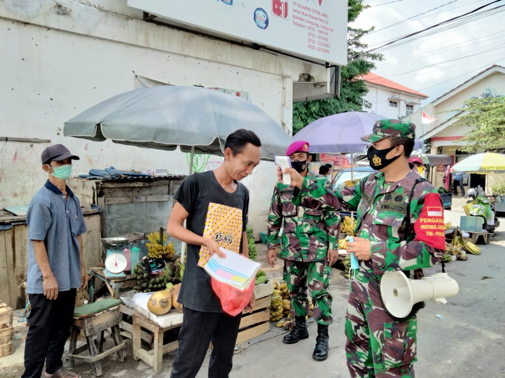 Jajaran Kodim 0410/KBL Laksanakan Prokes ke Warga