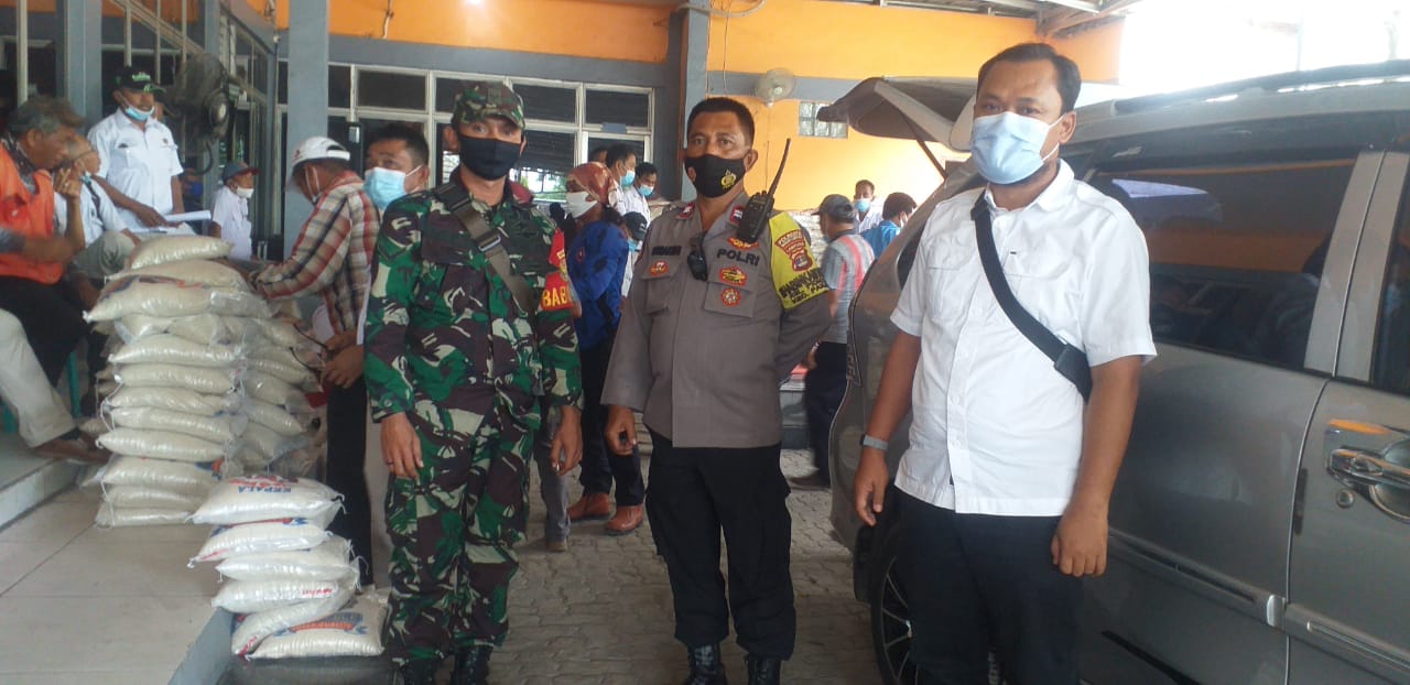 Babinsa Koramil 410-01/Panjang Monitor Kegiatan Baksos