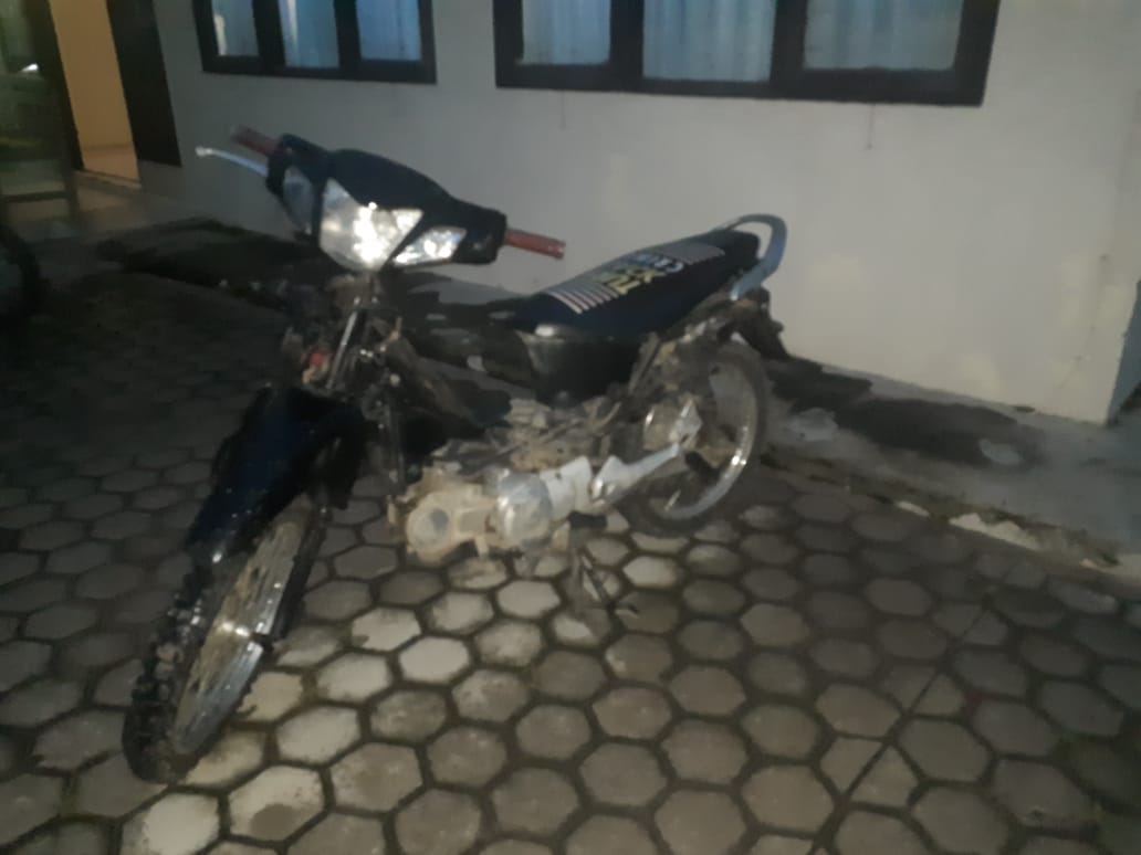 Tipu Tetangga, Bawa Kabur Motor