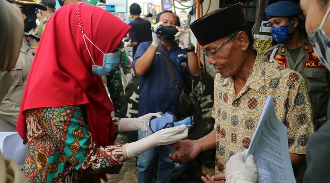 Bupati Turun Langsung, Razia Warga tak Pakai Masker