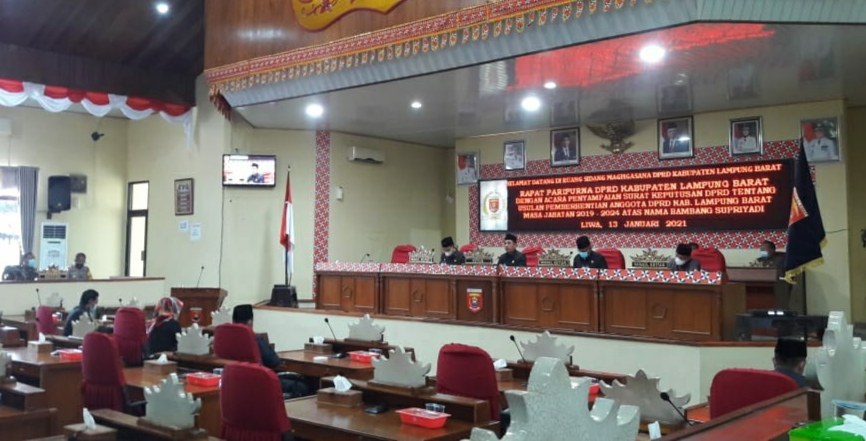 DPRD Lambar Gelar Paripurna, Bahas Pengganti Bambang Supriyadi