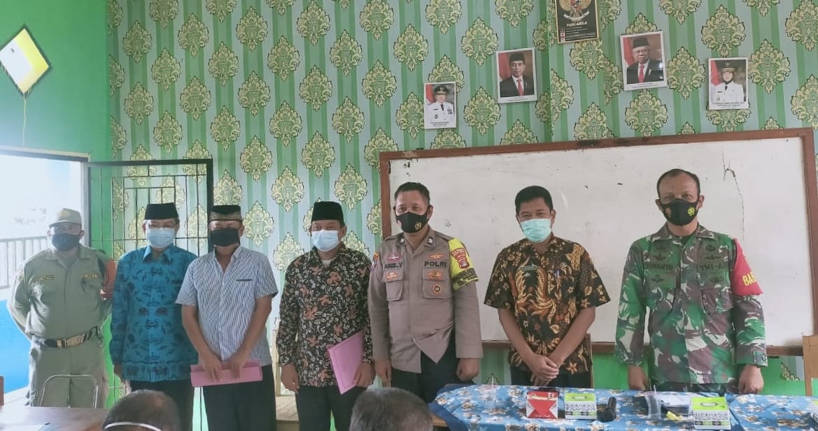 Babinsa Panjang Kodim 0410/KBL Hadiri Rapat Koordinasi Warga