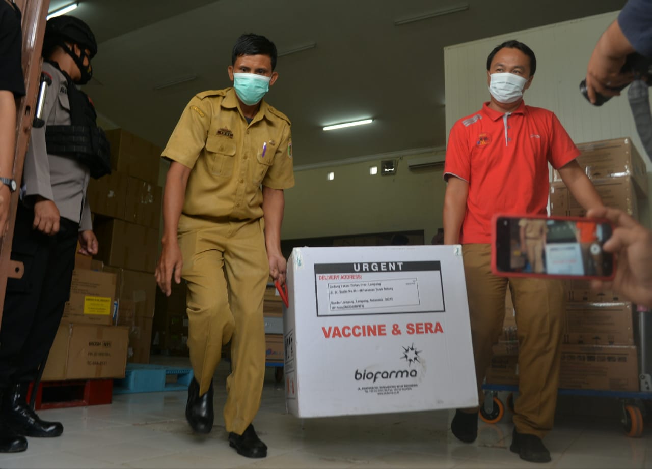 Dinkes Lampung Mulai Distribusikan Vaksin Sinovac ke Daerah