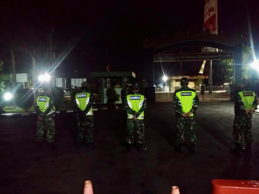 Patroli Malam oleh Sejumlah Personel Kodim 0410/KBL