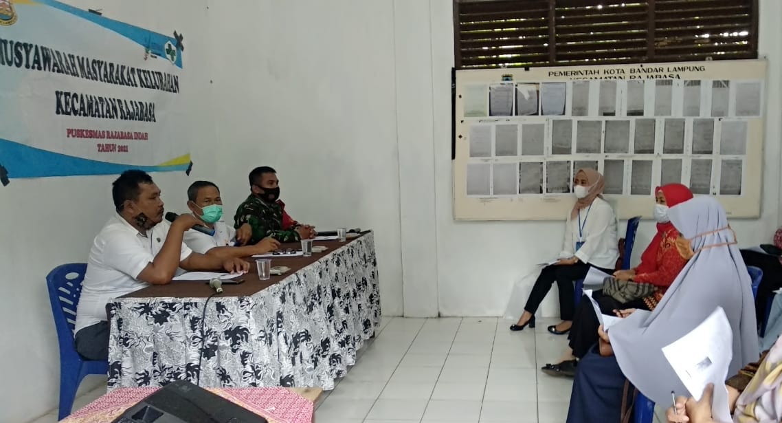 Babinsa Kedaton Kodim 0410/KBL Hadiri Kegiatan Musyawarah bersama Warga